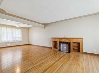 3103 N 13th Ave SW, Calgary, AB T3C 0V3