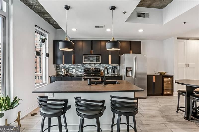 1st image of 44 Peachtree Pl NW Unit 1428