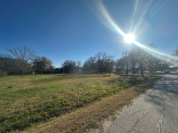 2nd image of E Freeman St
