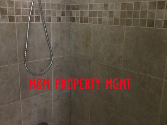7919 Sandridge Bath