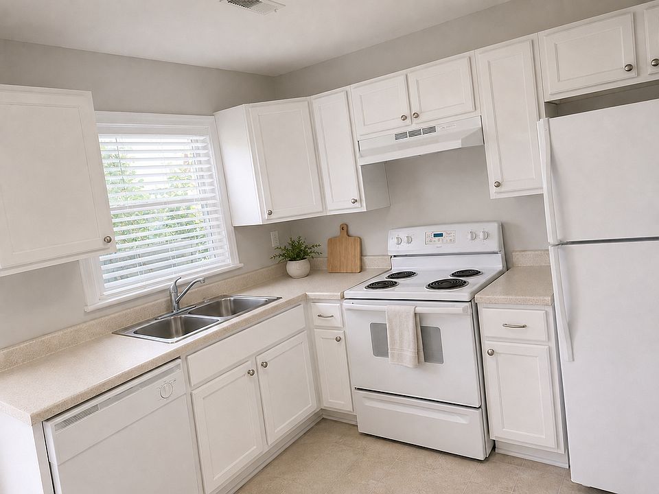 1st image of 3719 Dresden Dr E