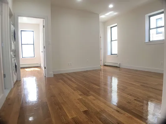 Rented by Uptown Flats LLC | media 22