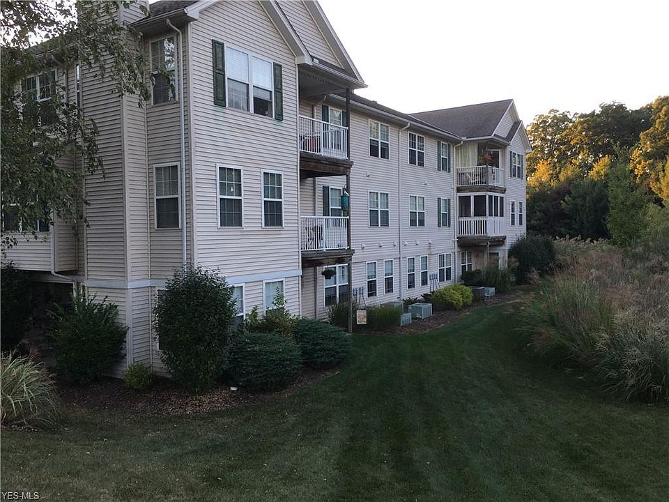 2nd image of 5200 Heatherfield Cir #D2