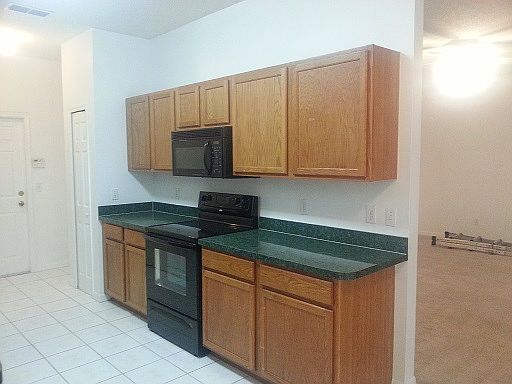 5th image of 5061 Foxcroft Ct