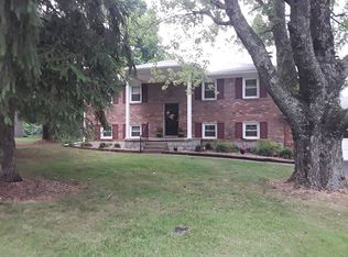 604 Pear Orchard Rd NW, Elizabethtown, KY 42701