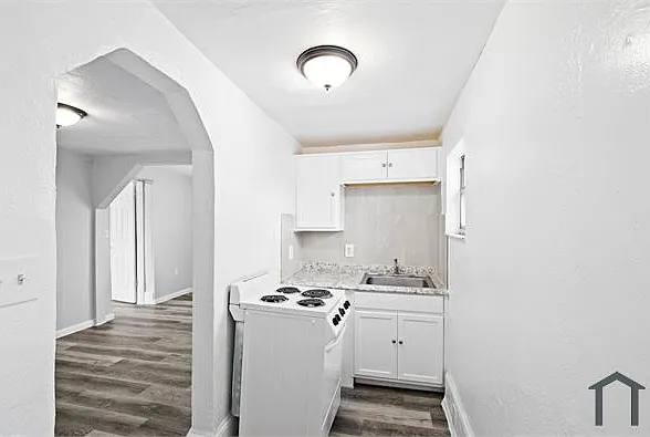 2255 SW 7th St #2 — Photo 4