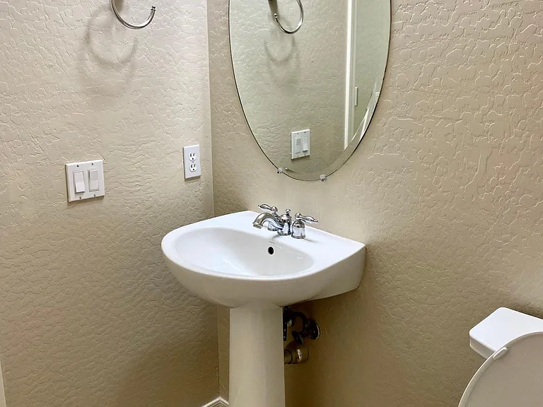 29525 N Smokey Ln — Photo 18