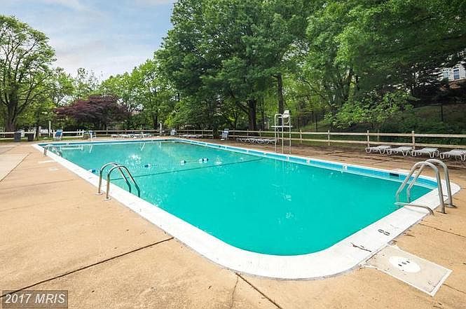 1st image of 5616 Bloomfield Dr