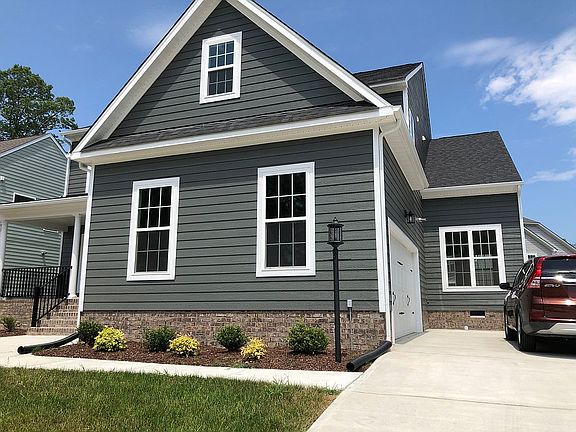 2nd image of 10756 Forest Hollow Ct