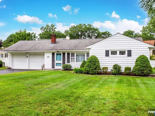 37 Susan Ave, Midland Park, NJ 07432