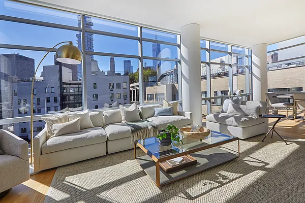 Sold by Douglas Elliman | media 24