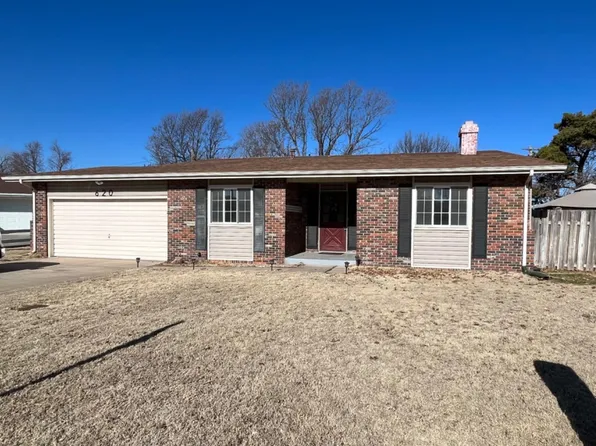 620 W 17th St, Larned, KS 67550