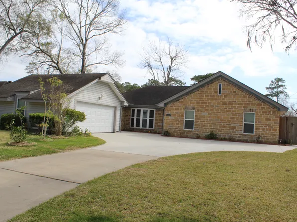 103 Cherry Tree Ln, Friendswood, TX 77546