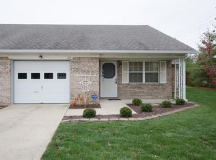 1013 E Apple Lake Dr, Greenfield, IN 46140