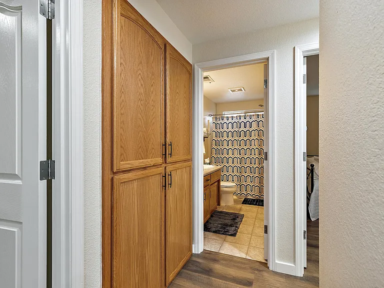 2327 Jeremy St — Photo 54