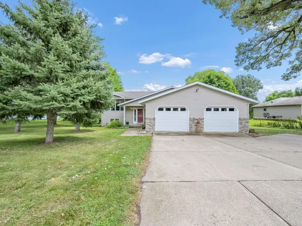 1815 Albion Ave, Fairmont, MN 56031