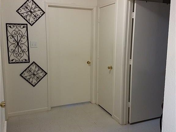 4th image of 1501 Tremont St