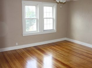 12 3rd St #3, Bristol, RI 02809