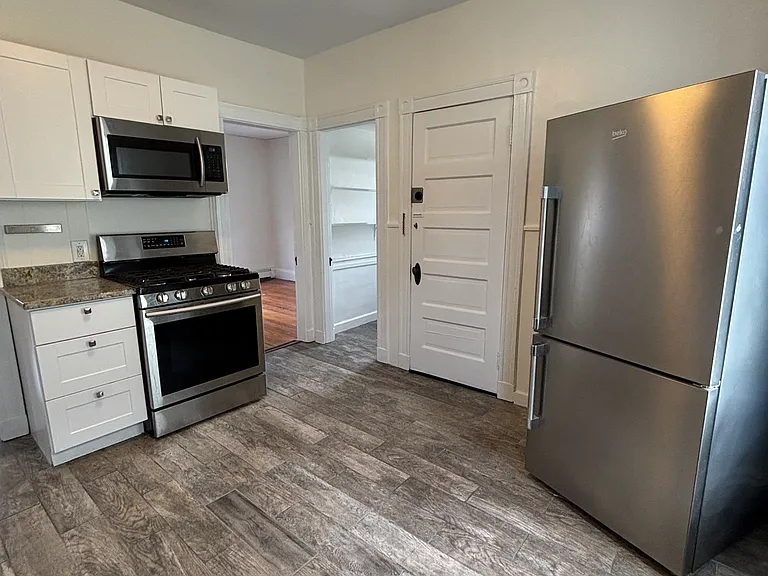 59 Myrtle St #2 — Photo 2