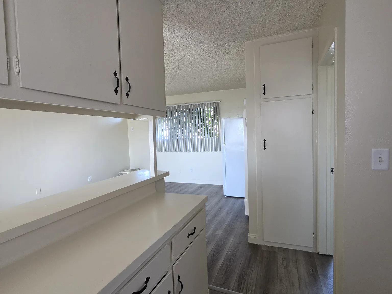 W 21st St, San Bernardino — Photo 4