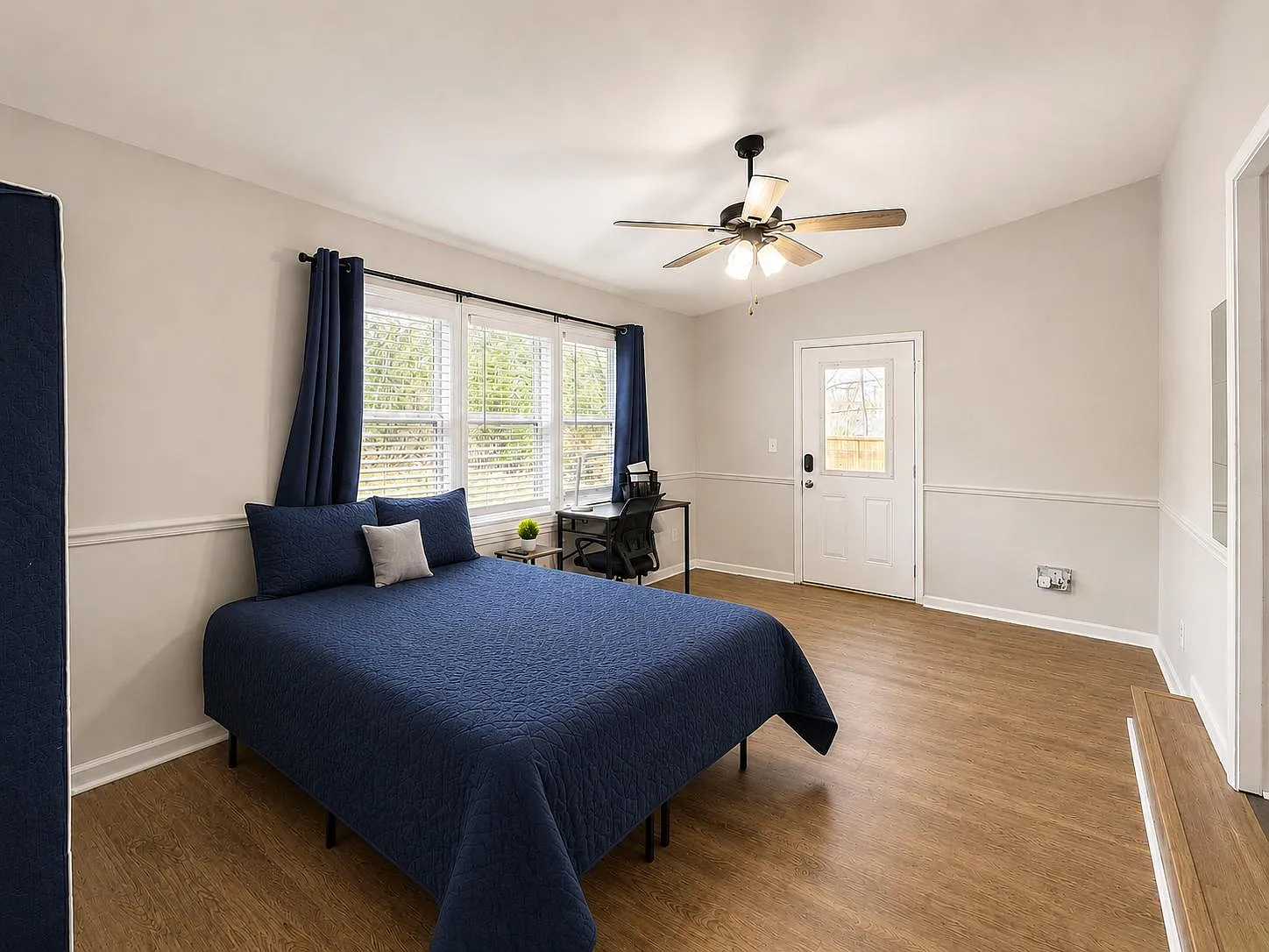 4 bed, 5.0 bath, 3000 sqft, $1,079 — Photo 2
