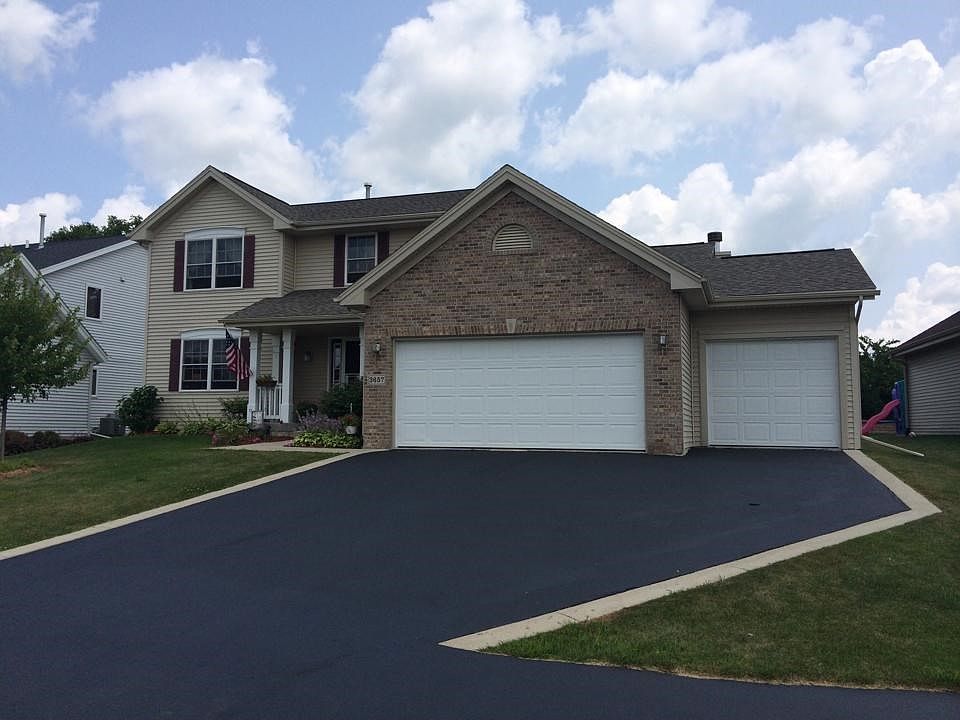 1st image of 3657 Lakeshore Dr