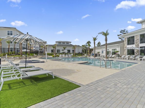 5251 W Nine Mile Rd #1305