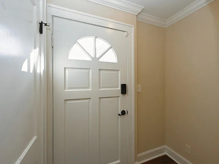 623 Ries Ave — Photo 3