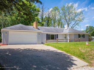 8350 Dunn Rd, Munith, MI 49259