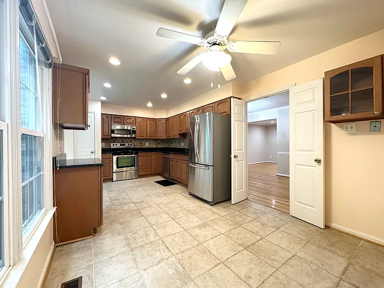 5127 Kenside Ct — Photo 17