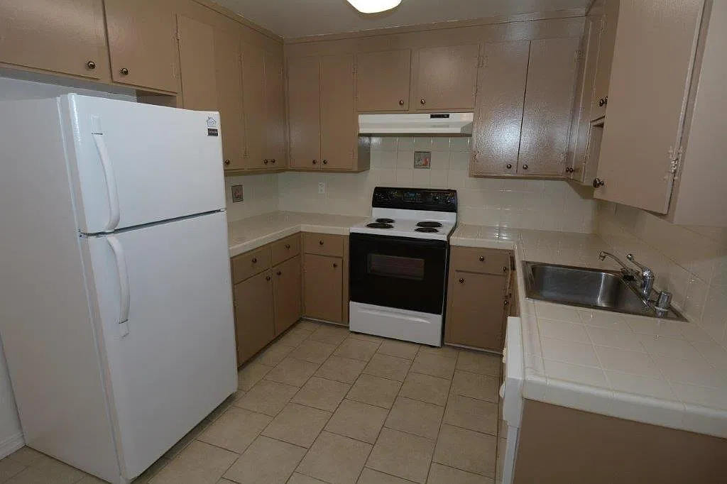 1 bed, 695 sqft, $2,395 — Photo 2