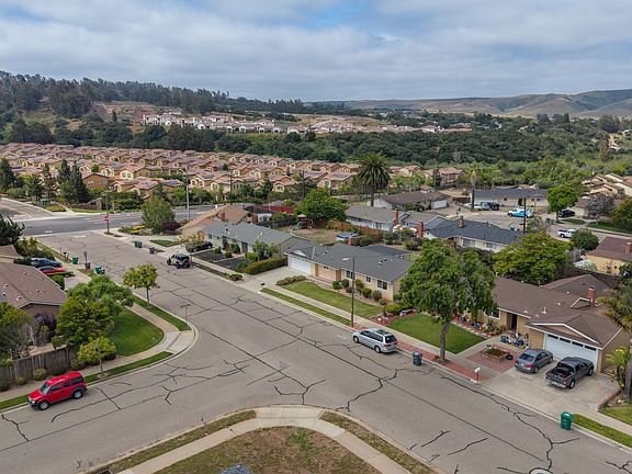 4th image of 5561 Lorraine Ave