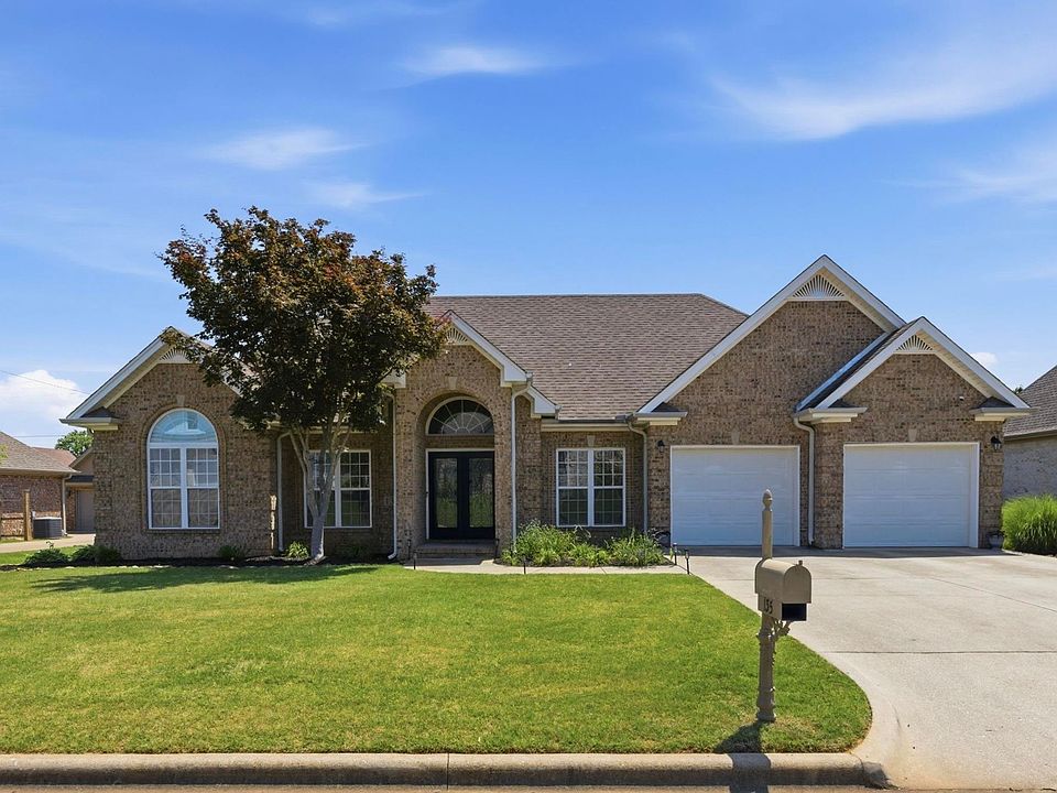 1st image of 135 Wynchase Dr