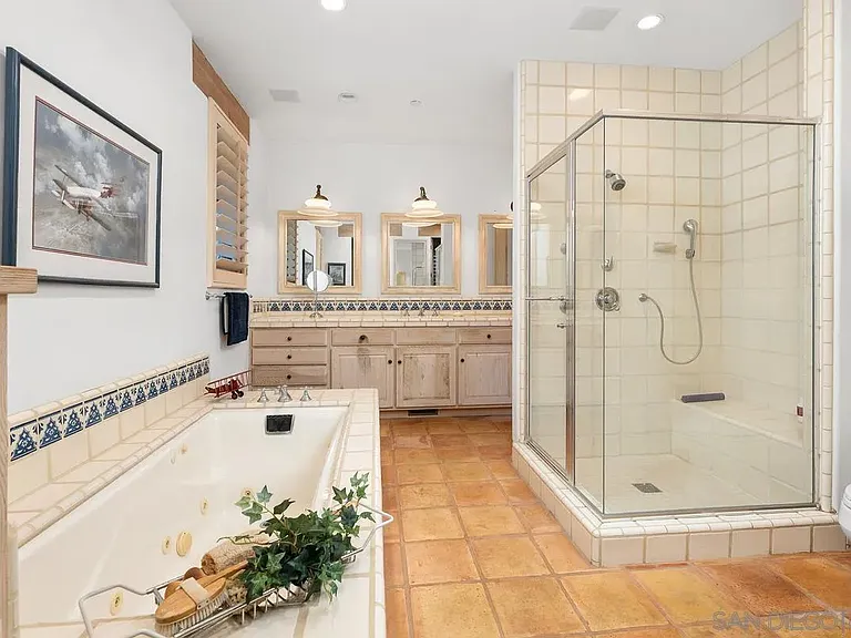 17240 Avenida De Acacias — Photo 31