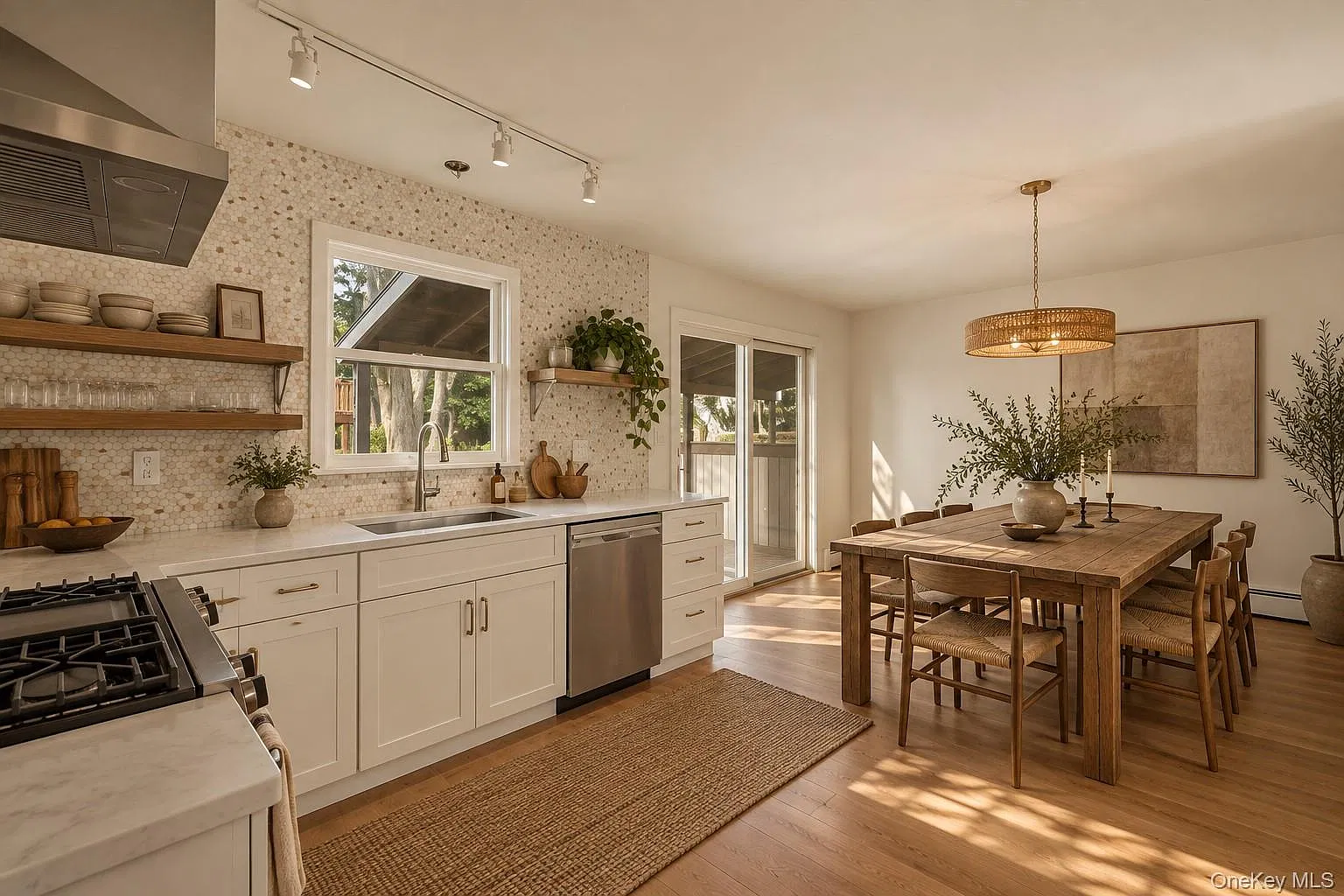 3 bed, 1.5 bath, 2650 sqft, $2,850 — Photo 4