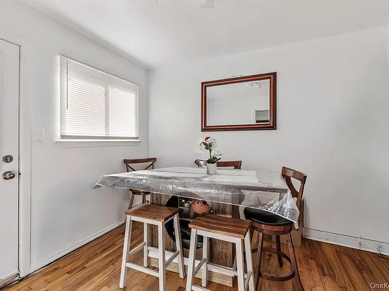 22 Hudson Pl — Photo 6
