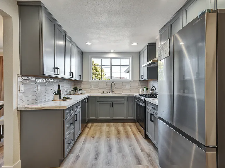 147 Wisteria Dr — Photo 17