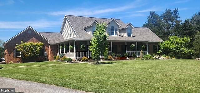 Listing photo 3