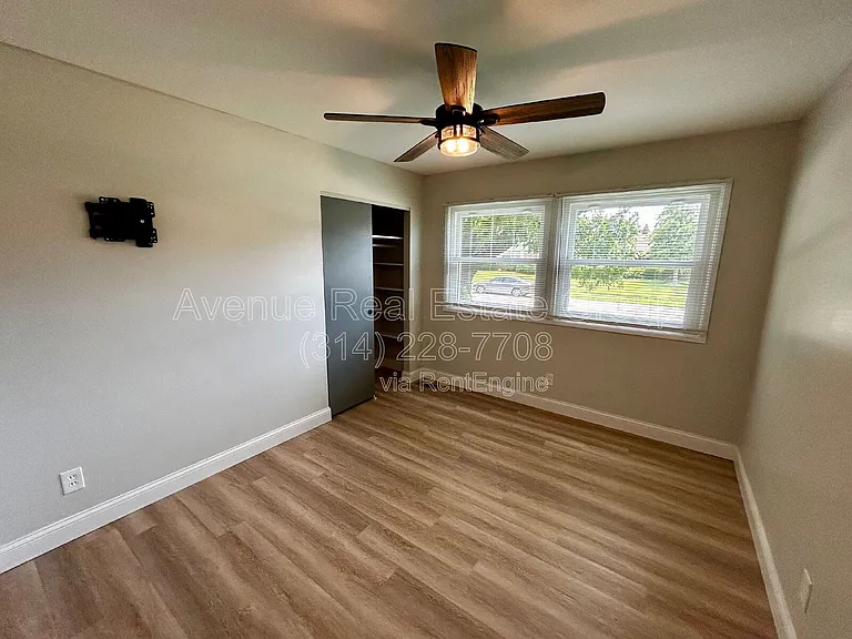 3265 Hermoso Dr — Photo 10
