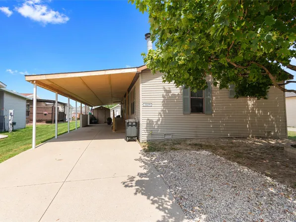23279 Crystal Dr, Clinton Township, MI 48036