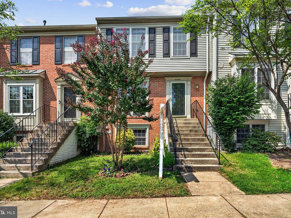 1st image of 45547 Hutchens Sq