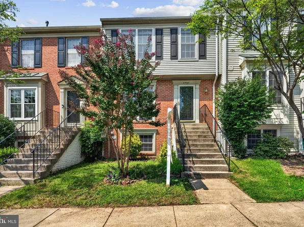 45547 Hutchens Sq, Sterling, VA 20166