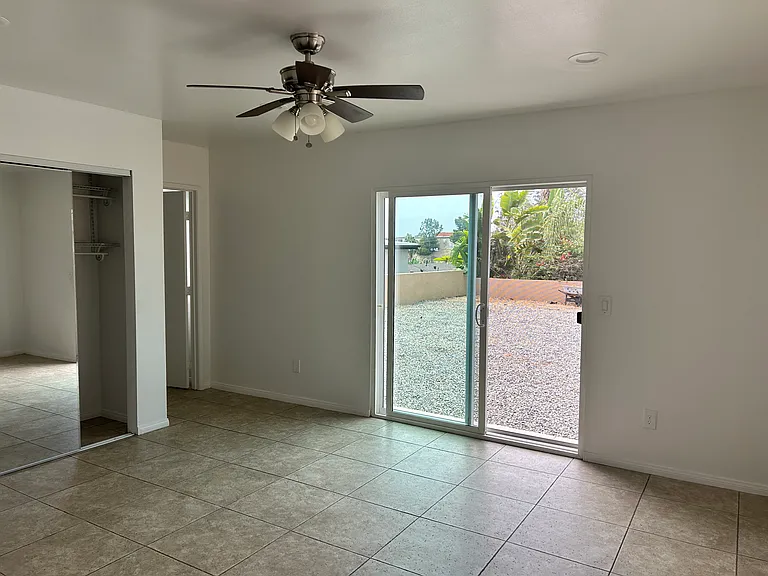 2586 Grandview St — Photo 23