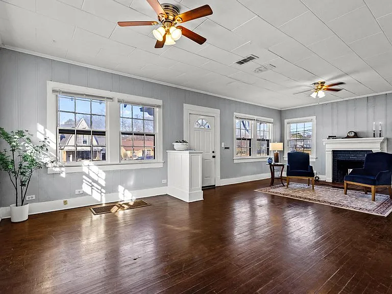 1310 W Morton St — Photo 14