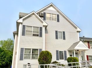 892 Saint James Ave, Springfield, MA 01104