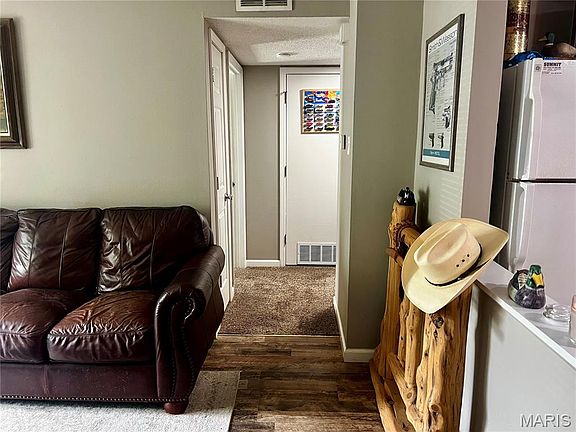 4th image of 511 Monroe St APT 3
