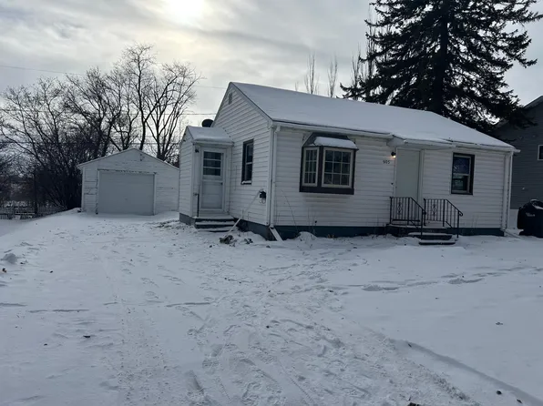 905 W Stanton Ave, Fergus Falls, MN 56537
