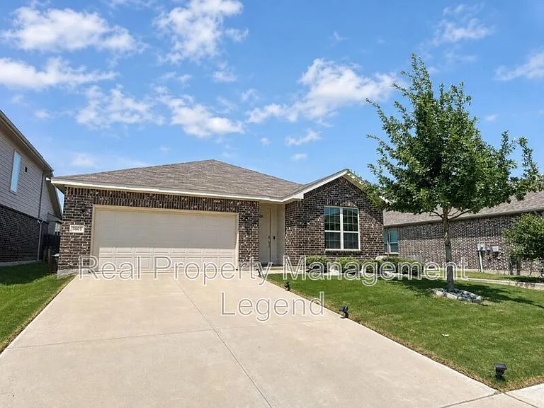 5601 Portola Ln — Photo 1