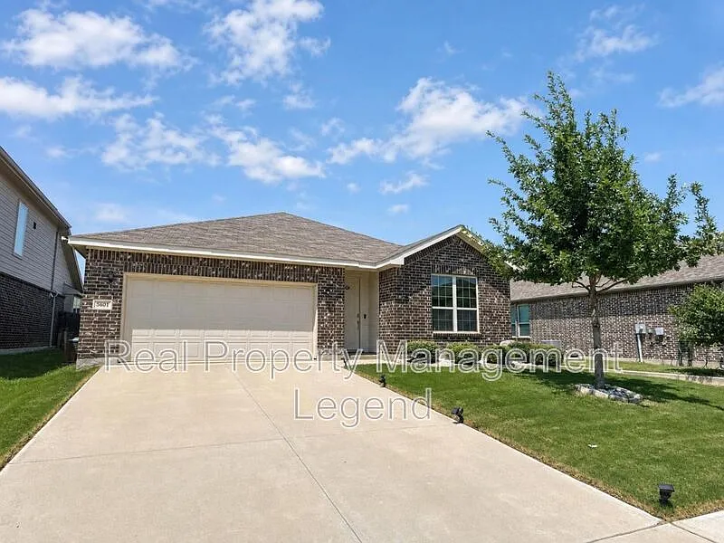 5601 Portola Ln