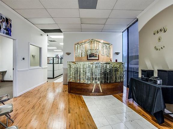 4th image of 6960 Marvin D Love Fwy
